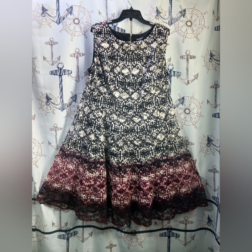 Dressbarn Roz& Ali Lace Sleeveless Fit&Flare Dress / Size 16 / NWT